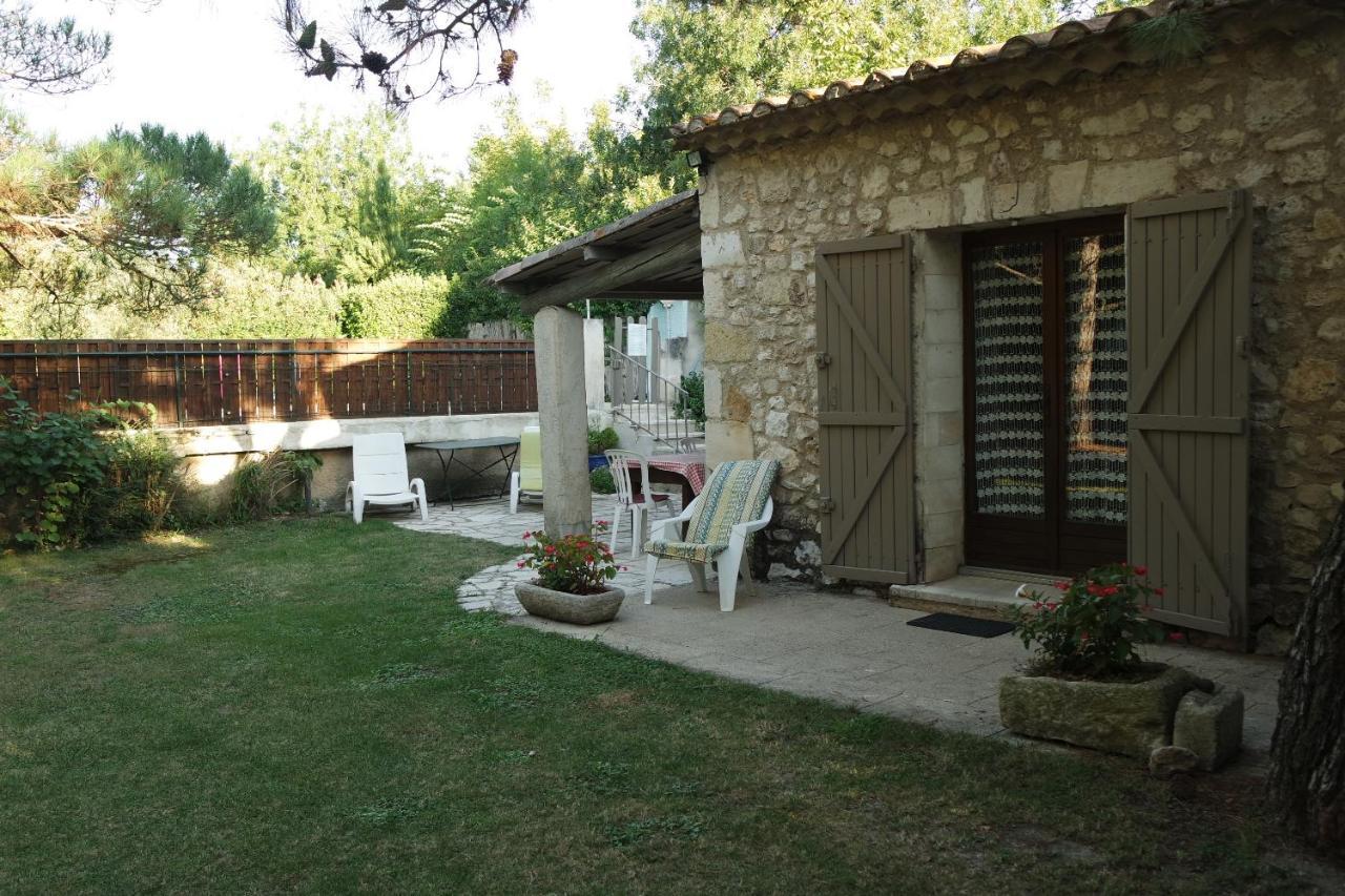 Mas Grimaud - Gite- Studio Et Chambres D'Hotes Familiales Eygalieres  Ngoại thất bức ảnh