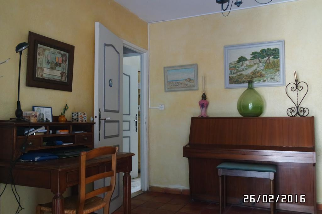 Mas Grimaud - Gite- Studio Et Chambres D'Hotes Familiales Eygalieres  Ngoại thất bức ảnh