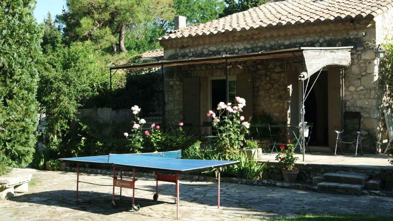 Mas Grimaud - Gite- Studio Et Chambres D'Hotes Familiales Eygalieres  Ngoại thất bức ảnh