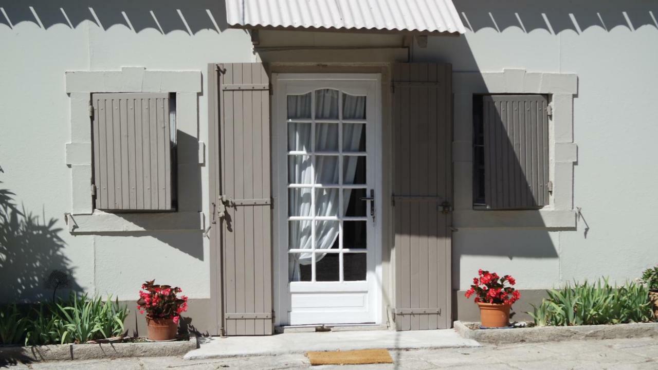 Mas Grimaud - Gite- Studio Et Chambres D'Hotes Familiales Eygalieres  Ngoại thất bức ảnh