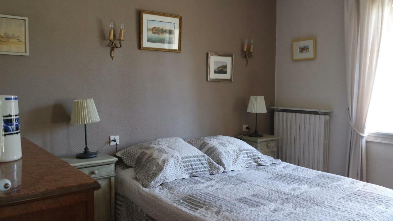 Mas Grimaud - Gite- Studio Et Chambres D'Hotes Familiales Eygalieres  Ngoại thất bức ảnh