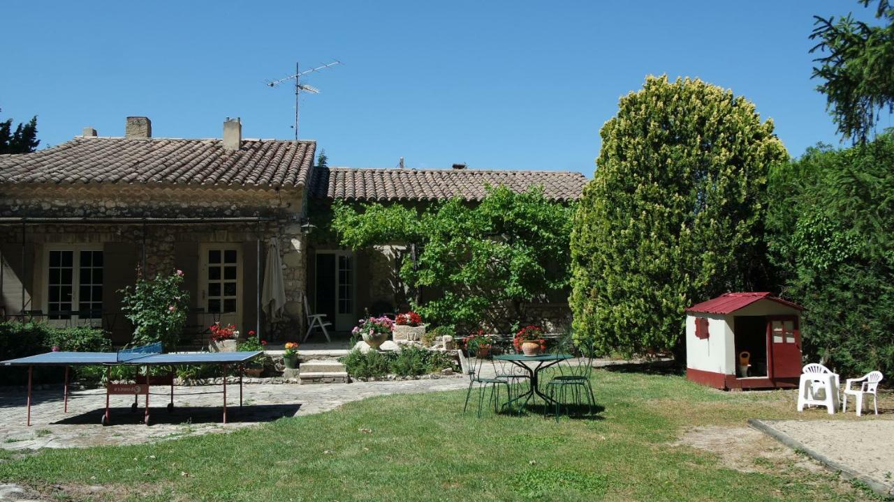Mas Grimaud - Gite- Studio Et Chambres D'Hotes Familiales Eygalieres  Ngoại thất bức ảnh