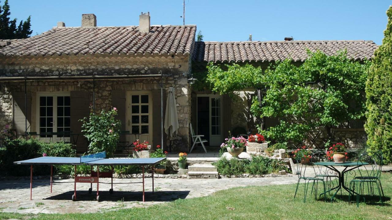 Mas Grimaud - Gite- Studio Et Chambres D'Hotes Familiales Eygalieres  Ngoại thất bức ảnh